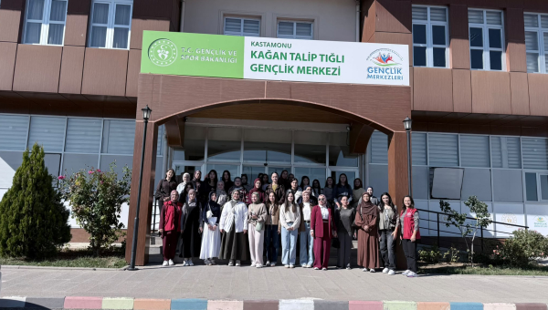 Turizm Rehberliği Öğrencilerimiz “Gelin Tanış Olalım” Gezilerinde Rehberlik Yaptı
